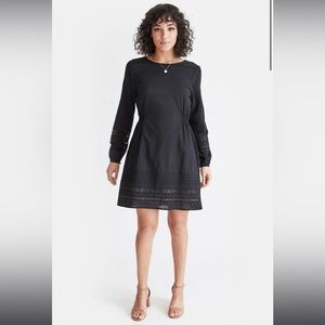 VETTA: The Long Sleeve Lace Dress in Black